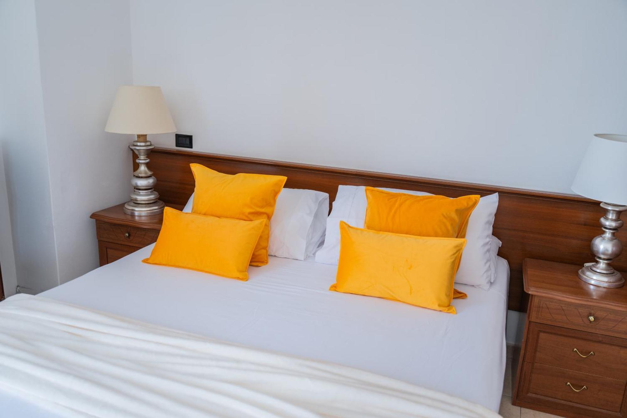 Bed and Breakfast Casa Pertosa Taormina Habitación foto